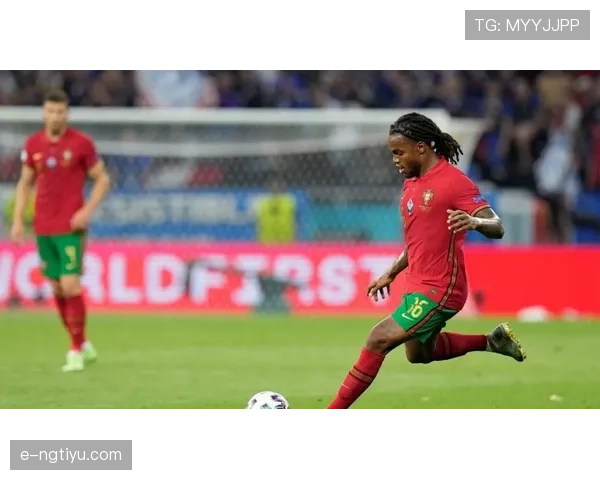 波格巴本赛季加强传球穿透，主导中场节奏对比同期表现更稳健